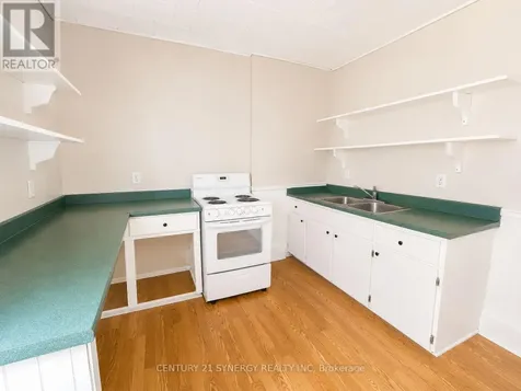 164 Chambers Street Smiths Falls ON K7A 2Z4