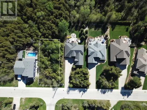 49 Madwayosh Street Saugeen Shores ON N0H 2L0