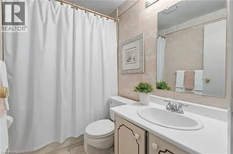 1115 Paramount Drive Stoney Creek ON L8J 1P6