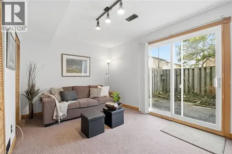 1115 Paramount Drive Stoney Creek ON L8J 1P6