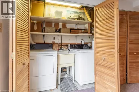1115 Paramount Drive Stoney Creek ON L8J 1P6