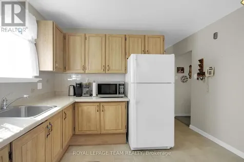 962 Dynes Road Ottawa ON K2C 0G8
