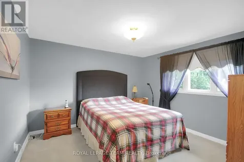 962 Dynes Road Ottawa ON K2C 0G8