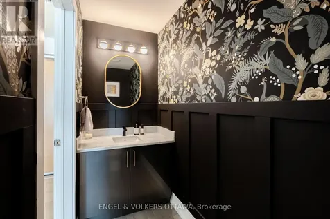 197 Lisgar Street Ottawa ON K2P 0X5