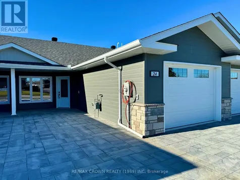 24 Golf Street Kapuskasing ON P5N 3J6