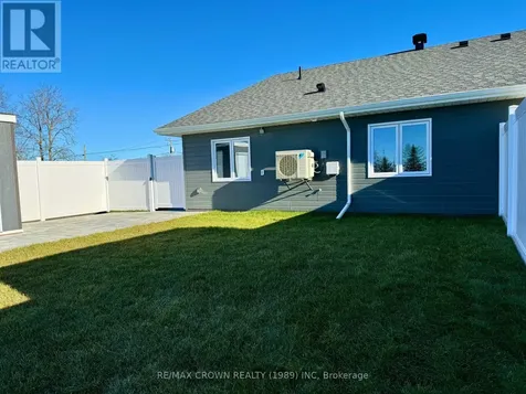 26 Golf Street Kapuskasing ON P5N 3J6