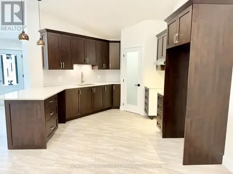 18 Golf Street Kapuskasing ON P5N 3J6
