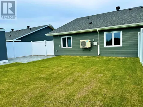 18 Golf Street Kapuskasing ON P5N 3J6