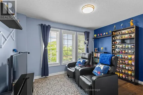 17 Cranberry Lane Barrie (400 West) ON L4N 0Z1