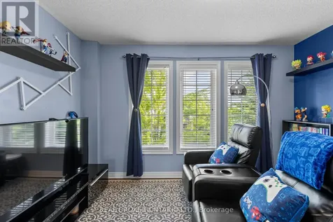 17 Cranberry Lane Barrie (400 West) ON L4N 0Z1