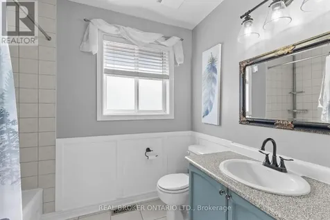17 Cranberry Lane Barrie (400 West) ON L4N 0Z1
