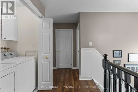 17 Cranberry Lane Barrie (400 West) ON L4N 0Z1