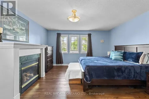 17 Cranberry Lane Barrie (400 West) ON L4N 0Z1