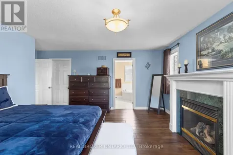 17 Cranberry Lane Barrie (400 West) ON L4N 0Z1