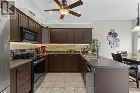 17 Cranberry Lane Barrie (400 West) ON L4N 0Z1