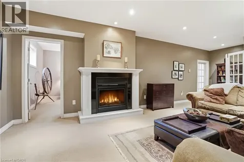 9 Pace Avenue Brantford ON N3S 7V4