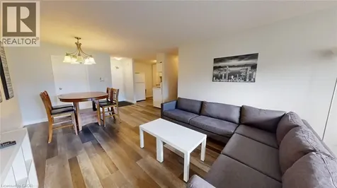 15 Jacksway Crescent London ON N5X 3T8