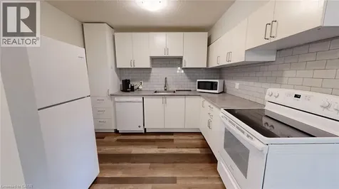 15 Jacksway Crescent London ON N5X 3T8