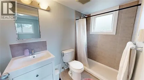 15 Jacksway Crescent London ON N5X 3T8
