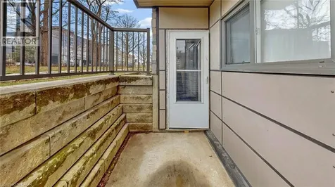 15 Jacksway Crescent London ON N5X 3T8