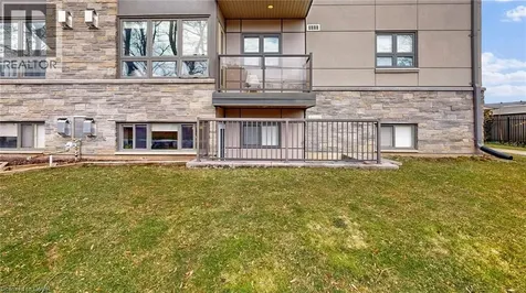 15 Jacksway Crescent London ON N5X 3T8