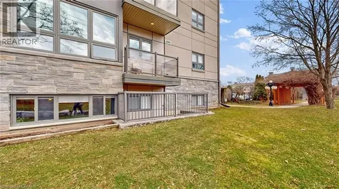 15 Jacksway Crescent London ON N5X 3T8