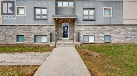 15 Jacksway Crescent London ON N5X 3T8