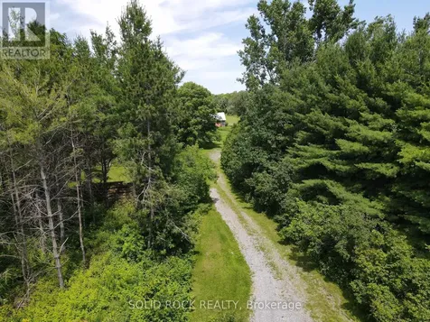 202 Highfield Crescent Beckwith ON K7C 3P2