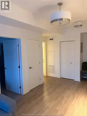 121 Parkdale Avenue Ottawa ON K1Y 4J2