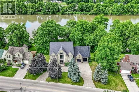 397 Caithness Street East Caledonia ON N3W 1C8