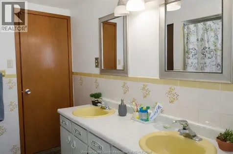 1616 Burwell Court Windsor ON N9C 3Z8