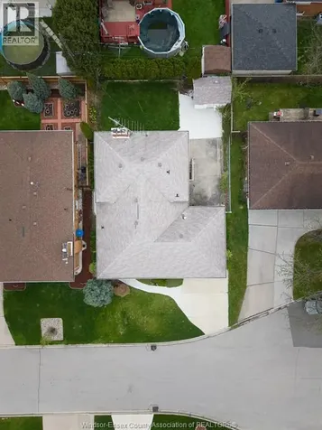 1616 Burwell Court Windsor ON N9C 3Z8