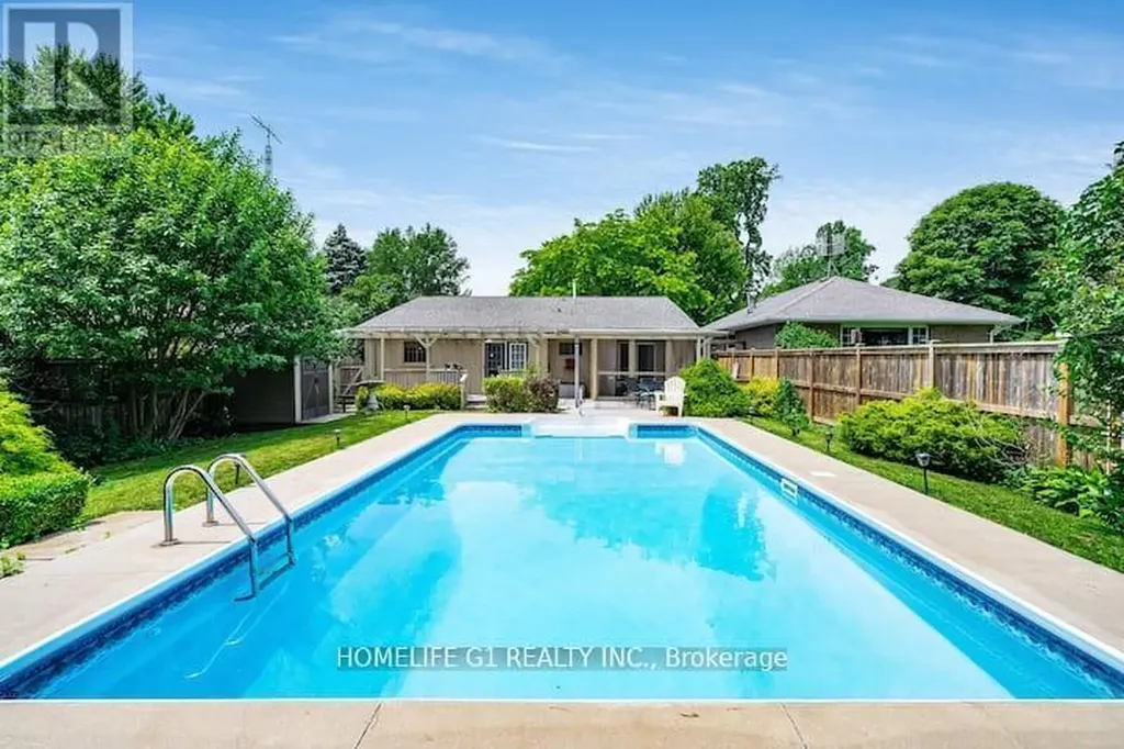 1324 Orchard Boulevard Kingsville ON N9T 2R7
