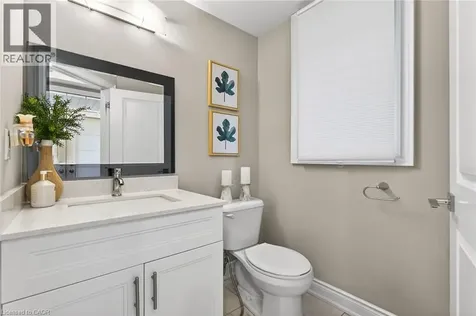 7809 Hackberry Trail East Niagara Falls ON L2H 3R5