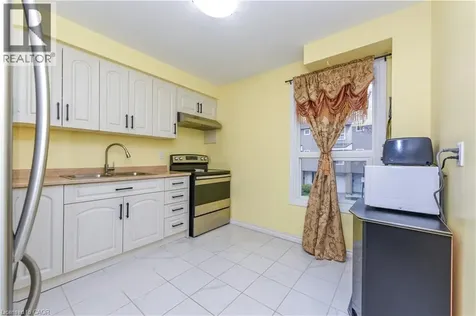 85 Enmount Drive Brampton ON L6T 4C9