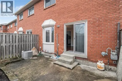 391 Stone Church Road East Hamilton ON L9B 2H2