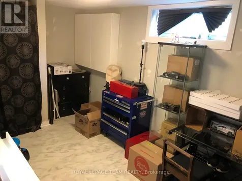 1180 Southwood Drive Ottawa ON K2C 3C3