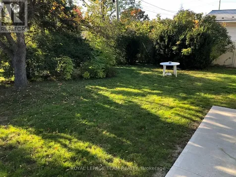1180 Southwood Drive Ottawa ON K2C 3C3