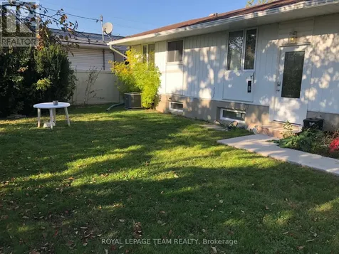 1180 Southwood Drive Ottawa ON K2C 3C3