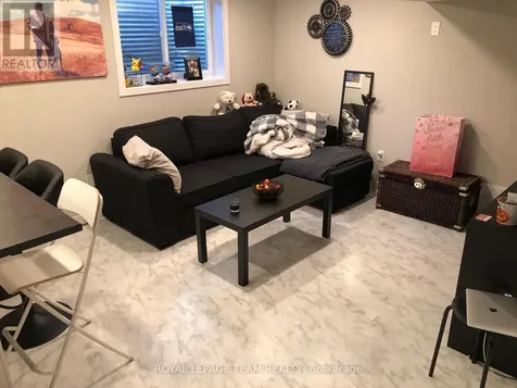1180 Southwood Drive Ottawa ON K2C 3C3
