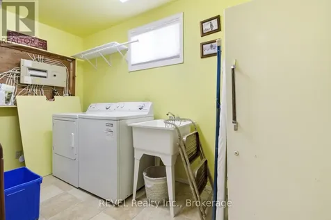 2757 North Shore Drive Drive East Haldimand ON N0A 1K0