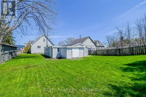 2757 North Shore Drive Drive East Haldimand ON N0A 1K0