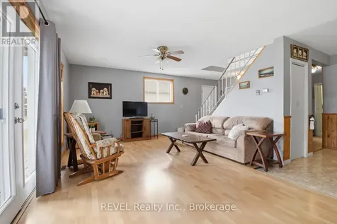 2757 North Shore Drive Drive East Haldimand ON N0A 1K0