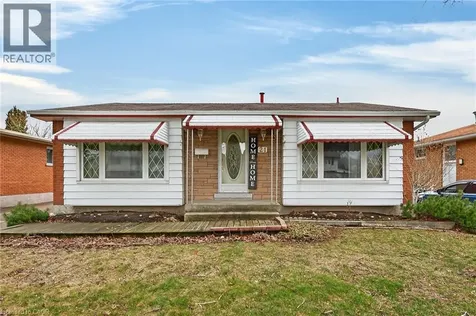 21 Bluebird Avenue Hamilton ON L9A 3W4