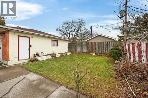 21 Bluebird Avenue Hamilton ON L9A 3W4