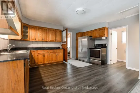 16 Twin River Drive North South Bruce Peninsula ON N0H 2T0