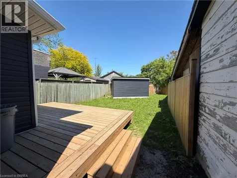 16 Mt. Pleasant Street Brantford ON N3T 1S5