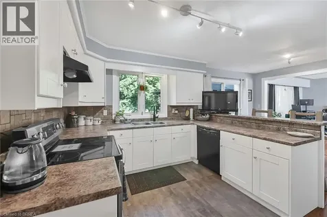 56 Forsythe Avenue Brantford ON N3R 3L7