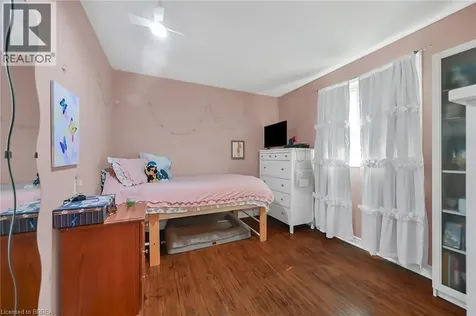 56 Forsythe Avenue Brantford ON N3R 3L7