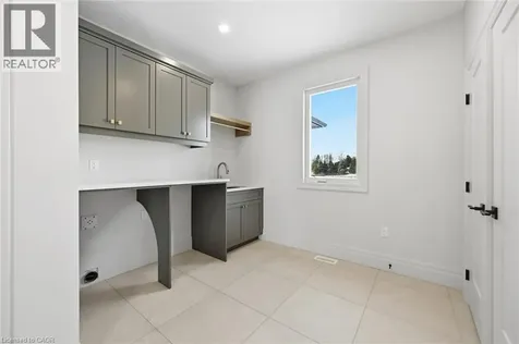 5 Prato Verde Lane Flamborough ON N0B 2K0